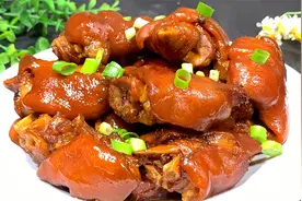 红烧猪蹄想要好吃，不要乱加大料，分享正确做法，吃一次就忘不了