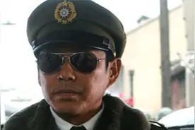 81年原军统特务争取离休待遇，邓颖超却说不能亏待了他视频封面