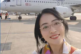 国产大飞机C919乘坐体验，上海虹桥直飞成都天府视频封面