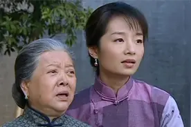 偏心奶奶为不让亲孙子坐牢 竟让另一个孙子顶替 不料报应来了视频封面