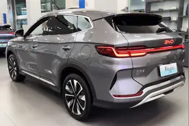2025款 比亚迪宋Plus EV 时光灰 520km 豪华型 沉浸式体验 4K