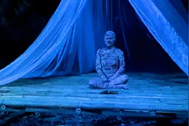 《血胎换骨》1_3 女子修炼最凶降头术，将自己变成血鬼，经典恐怖