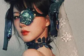 明星之间的cos也是有壁的：戚薇李承铉夫妇神还原花木兰和兰陵王