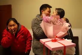 胖妹去蹭饭，弟媳过生日，请客下馆子，9个人围一桌，吃开心了