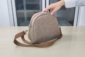 自从学会这样做斜挎包，我立马就做了一个，精致而且实用