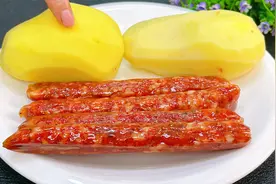 腊肠和土豆是绝配，教你神仙吃法，我家孩子三天两头点名吃，真香