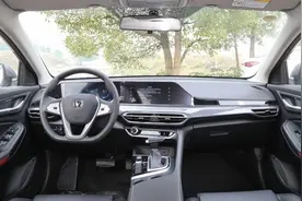 5万能买啥车？这2款车型真香，1.6L自吸，上班族首选