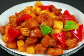 菠萝咕咾肉的做法，嫩肉原来这么简单，1个技巧色泽红亮酸甜开胃视频封面