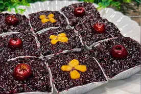 一碗黑米，一碗糯米，上锅蒸一蒸，出锅就是一道经典美食，香极了视频封面