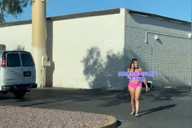 拉斯维加斯街头巷尾 清凉美女 好身材 招手停车视频封面