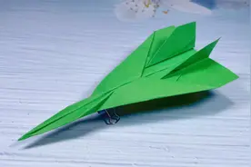 折纸战斗机，一张长方形纸折歼20穿云纸飞机，创意手工制作