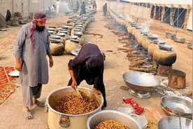 巴铁首富举办世纪婚宴，沙漠招待8000顶级宾客，武警持枪守卫视频封面