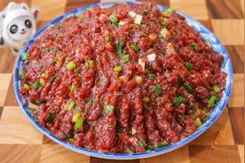 牛肉馅饺子调馅有诀窍，教你酒店不外传的配方，鲜嫩多汁不腥不柴视频封面