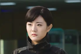 没想到恶狠狠的巴摩尔竟死在黄毛手中，而黄毛的真实身份竟是蛇刺