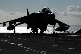 中国为什么又购买美国国债？赖教授清晰地分析其内在的逻辑原因！视频封面