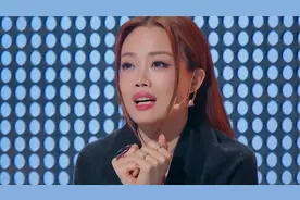 凭实力征服容祖儿，被李健称天生吃歌手饭，单依纯唱功有多恐怖！视频封面