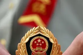 其实，07式武警帽徽真好看，不需要改！图片