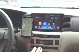 车机屏幕更大，导航更爽，为何大家偏偏喜欢用屏幕小的手机导航？图片