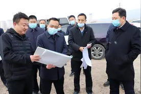 武山县委书记王新强 县委副书记、县长王志成调研城市建设项目工作图片