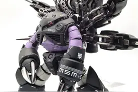 机动战士高达黑色三连星专用“蜘蛛魔蟹”图片