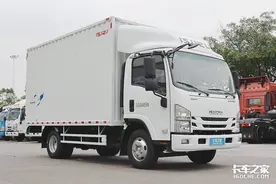 新动力新内饰，自重降低500公斤，详解2023款庆铃五十铃ELF轻卡图片