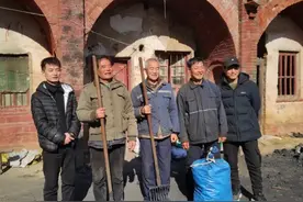 陕西90小伙将三位60岁老汉打造成千万网红，他究竟靠的是什么？图片