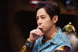 千玺三个字？王一博张雨绮？何炅失势？檀健次？四旦双冰落幕？图片