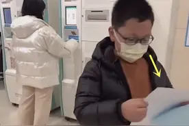 10岁男孩哭求妈妈留下二胎，每逢产检比爸爸还积极，网友：好哥哥图片