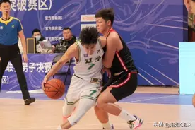 CBA三消息：辽宁今夏首签出炉，徐杰加练600三分，王泉泽正式复出图片