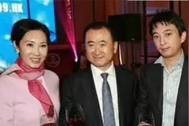 帮老公还清2000亿 直言自己就是豪门 王健林背后的女人有多牛图片