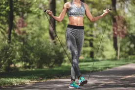 每天坚持1000个跳绳，除了瘦下来，你还会收获什么好处？图片