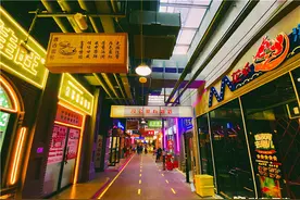 杭州版“文和友”开在了码头边，却有两个弊端图片