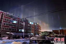 内蒙古一地出现“寒夜光柱”！是不祥之兆吗？为什么越冷越明显图片