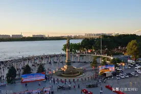 潜龙神彩 双色球22098期：前区2尾遗漏4期，蓝球0路8期不见图片