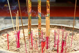 三根香长短不一样寓意图片