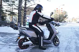 天冷电动车防冻怎么做？4个防冻小技巧，让电动车在冬季正常骑行图片