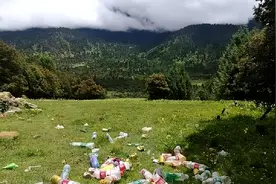 川藏线上，为何“卫生巾、避孕套”扎堆出现？竟还有这些用处！图片