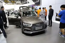 月收入多少，才开得起30万的车？对照一下工资表，看看你达标没？图片