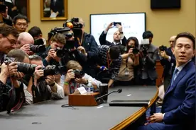 TikTok面临美国政府禁令，CEO周受资在国会辩护图片