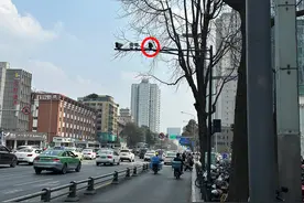 今日起 成都交警抓拍行人、非机动车不文明行为图片