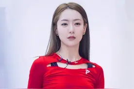 白冰：从“京城四美”沦落到36岁单亲妈妈，她经历了什么？图片