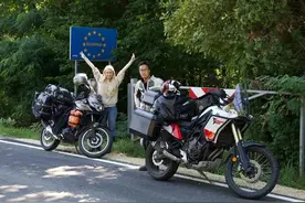 90后波兰美女远嫁山西，会五国语言，骑摩托车环游世界，又酷又美图片