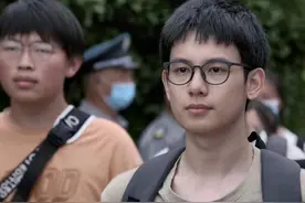 《大考》隐藏结局：6名高考生取得理想成绩，周博文学业爱情双收图片