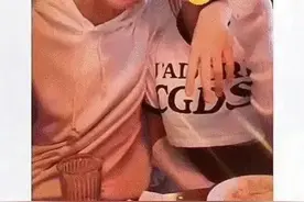 张亮儿子早恋爆上热搜，网友吵成一锅粥！早恋到底有没有错？图片