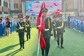 光荣！太原市小店区北营小学学生贾智博被评为全国优秀少先队员图片