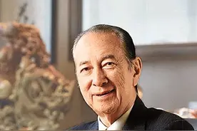 从逃难难民到破兆身家，“一代赌王”何鸿燊的跌宕人生图片