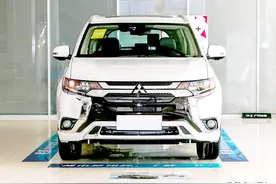 7座设计，大排量自吸合资家用SUV，便宜带四驱油耗不高，欧蓝德图片