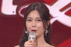 小年夜春晚众星状态：沈梦辰变脸，王一博山根粗，众女星腮红抢镜图片