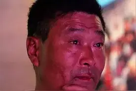 13年前，开着三轮车前往灾区救援的山东兄弟，十年后再次泪洒汶川图片