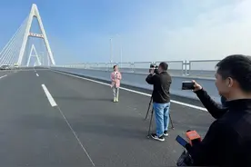 湛江这条颜值超高的高速，明天开通！元旦假期，走起！图片